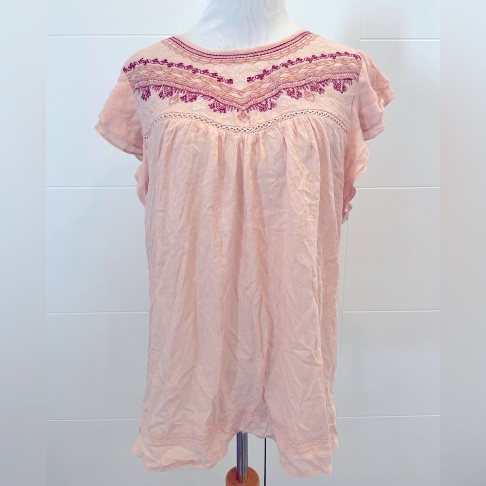 NWT pink blouse with lace and embroidery